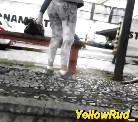 彼女の脚を見てください - br
 #18467142