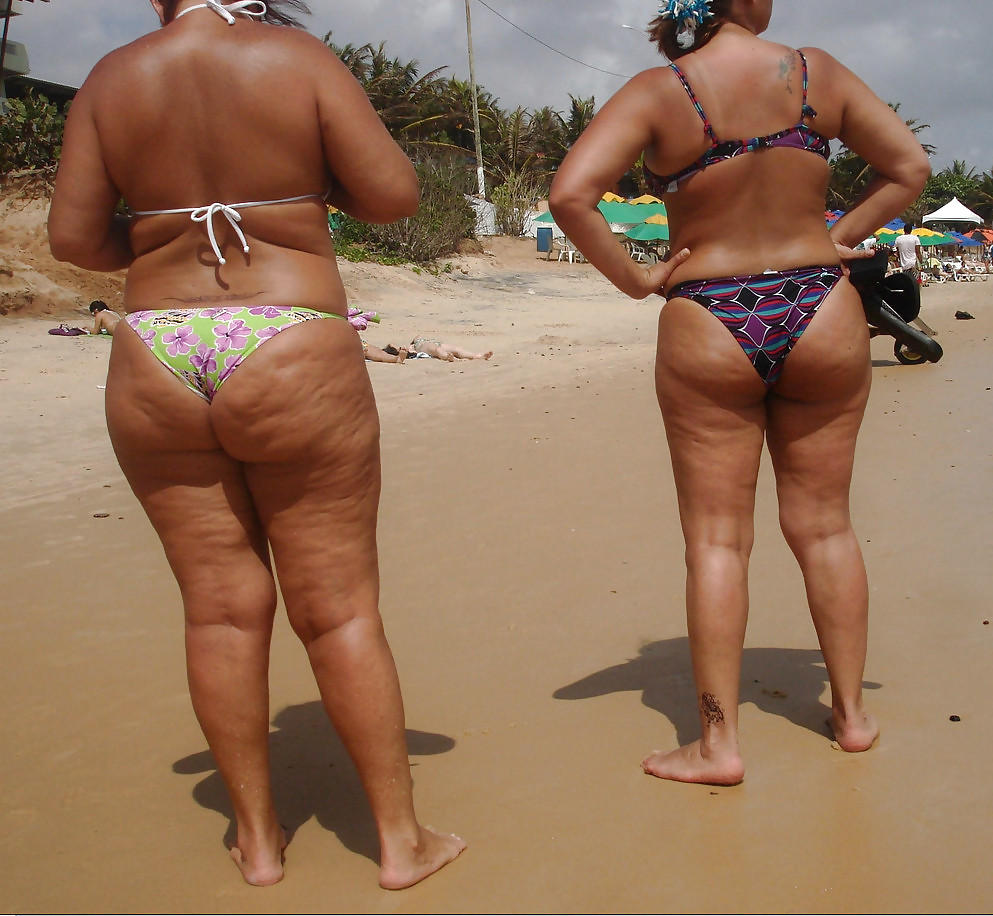 BIG Round & FAT Asses Outdoors! #2 #18014773