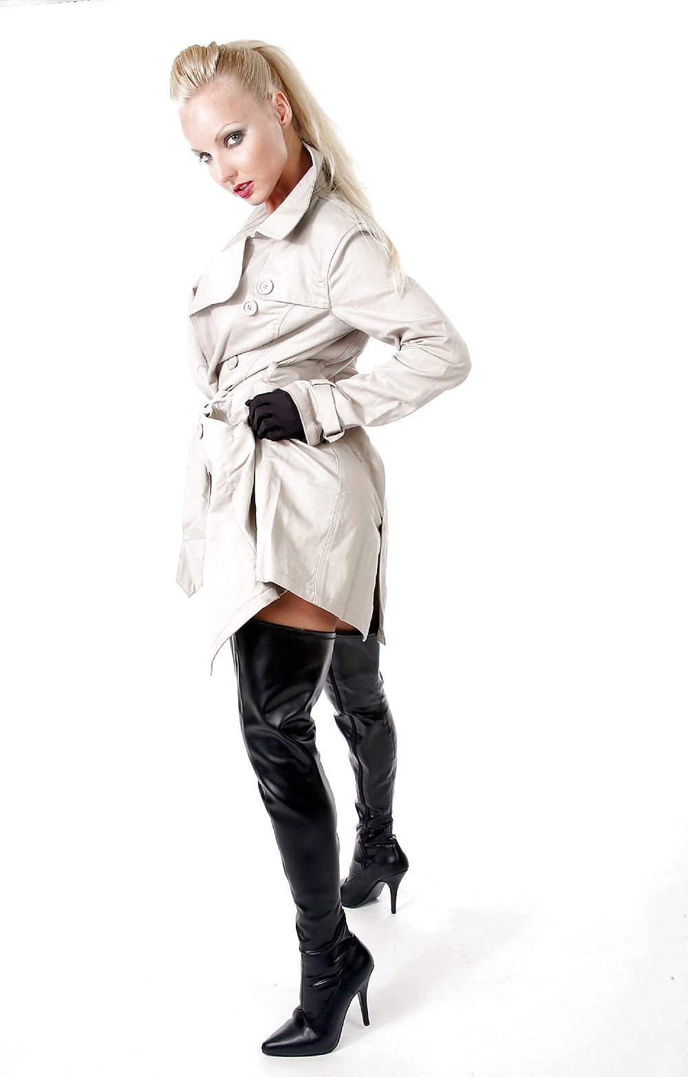 Sólo algunas chicas con botas
 #3426802