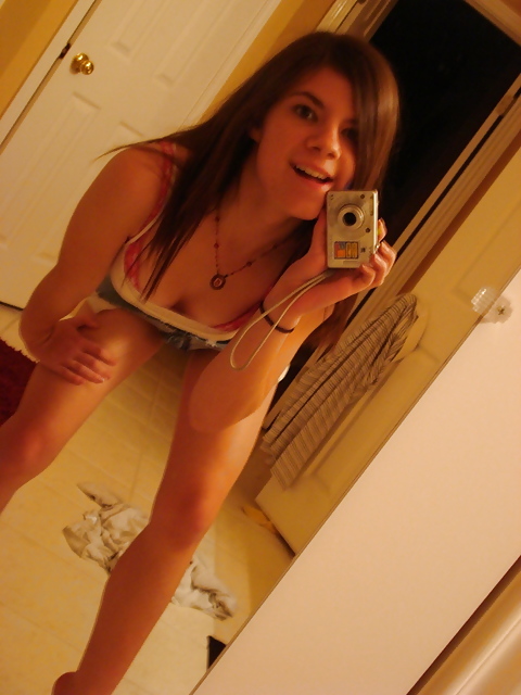 Selfshot 27 #18640929