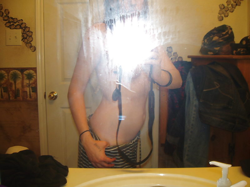 Selfshot 27 #18641004