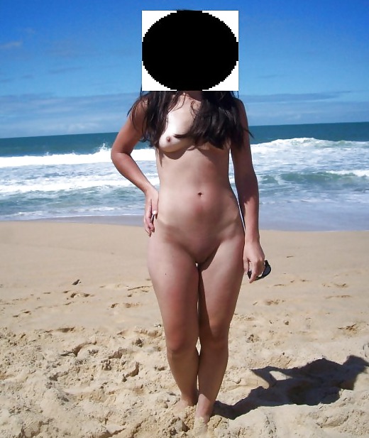 Bucetudinha da praia - figa calda in spiaggia pubblica
 #21608030