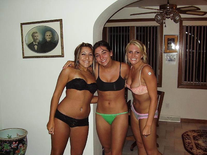 Bra babes 75
 #18549286