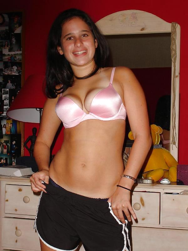 Bra babes 75
 #18549298