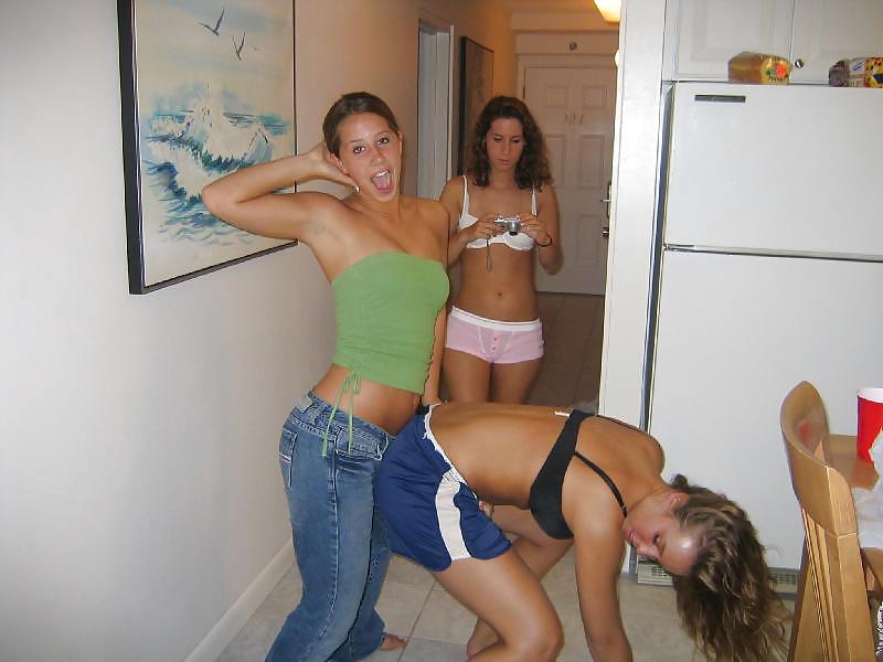 Bra babes 75
 #18549377