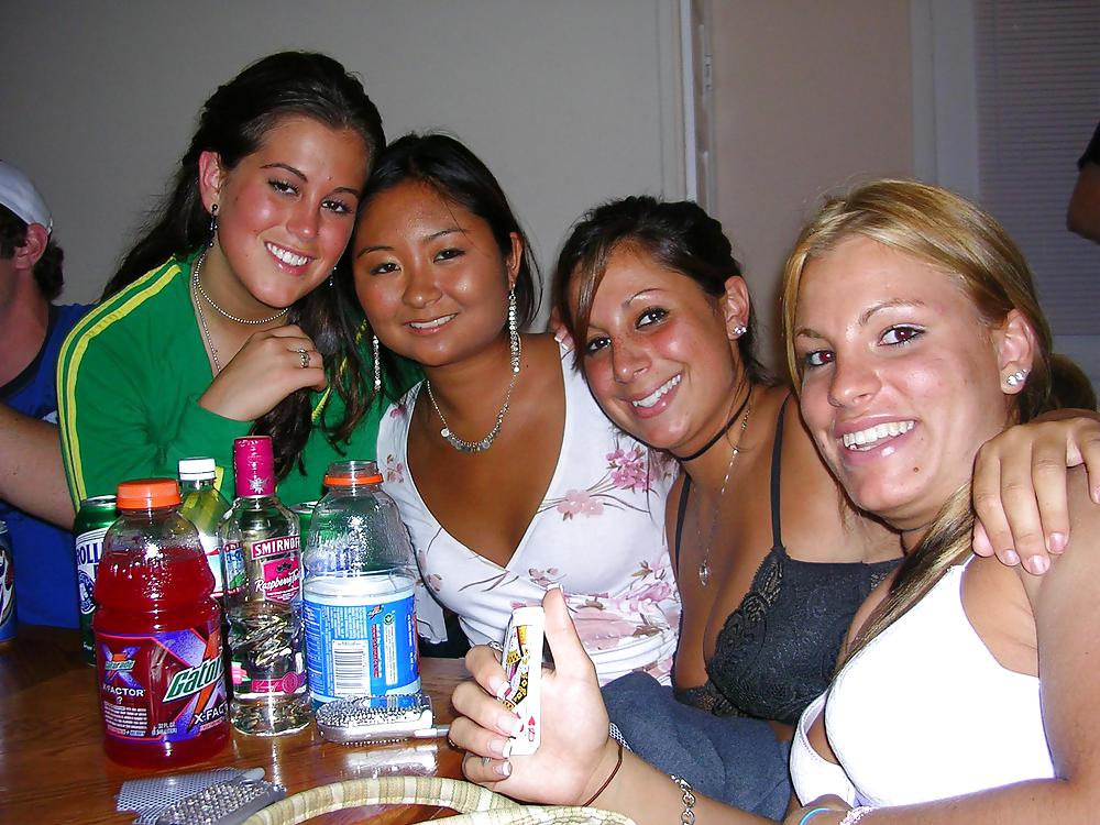 Bra babes 75
 #18549388