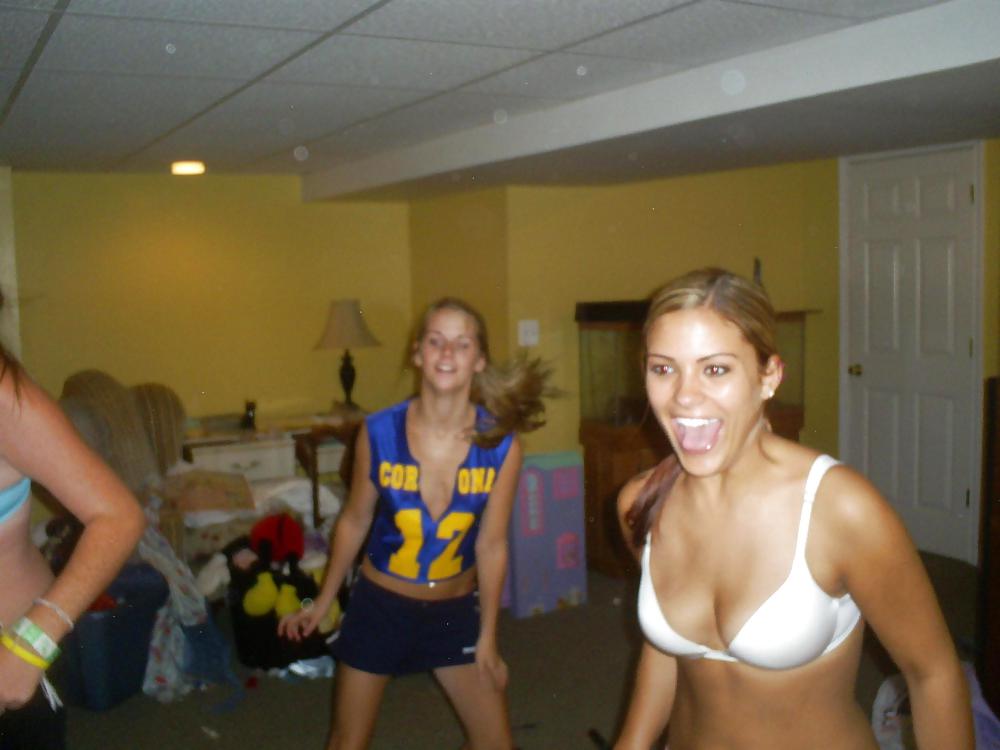 Bra babes 75
 #18549404