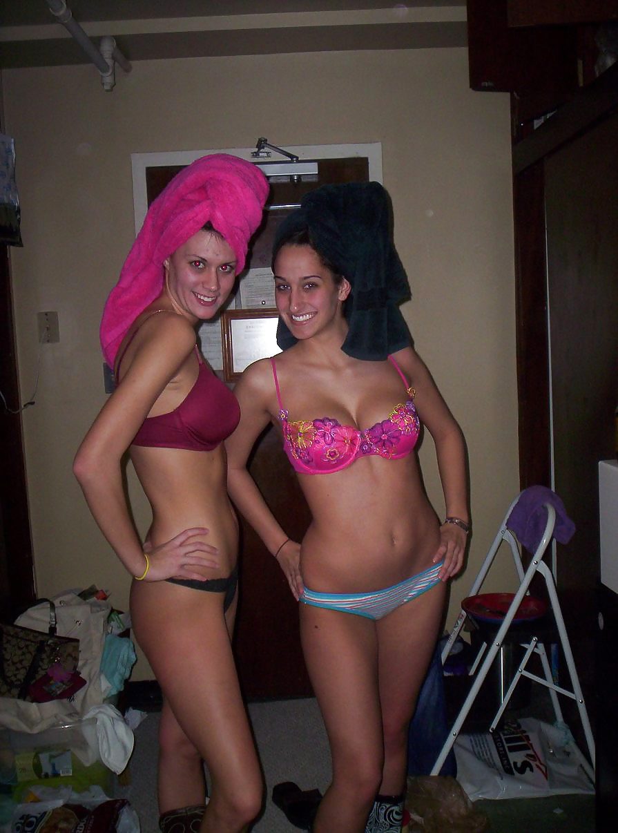 Bra babes 75
 #18549462