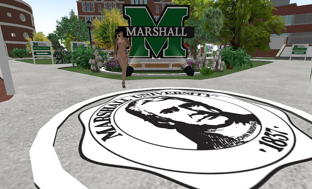 大学のキャンパスでの撮影
 #1660744