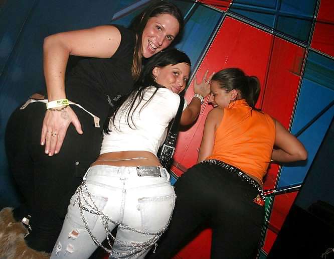 Candid Asses And Big Butt In Jeans 2 #2821497