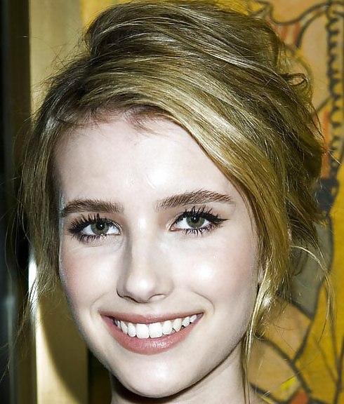 Emma Roberts #20004076