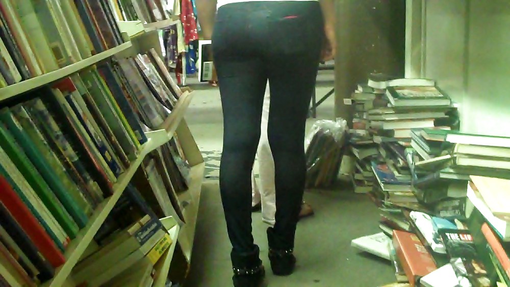 Public butts and ass in tight jeans #4080675