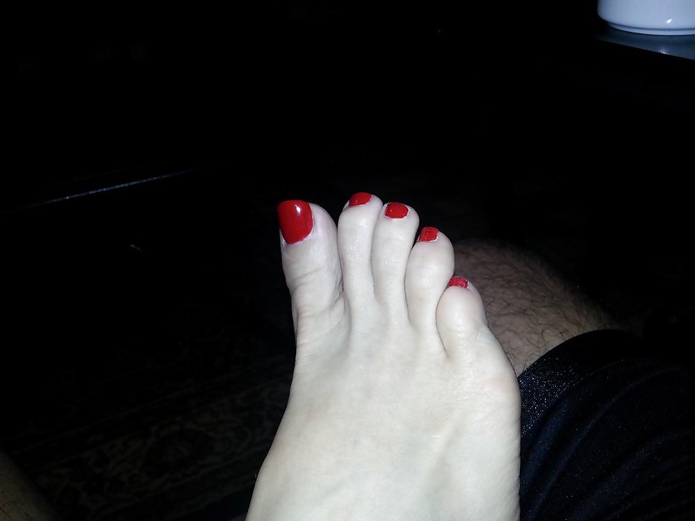 Wife red feet q #22043653