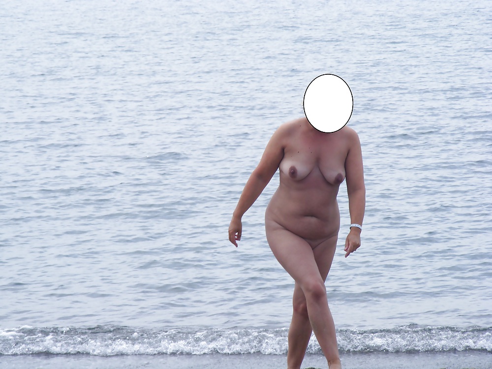 Dogging on the beach #4135735