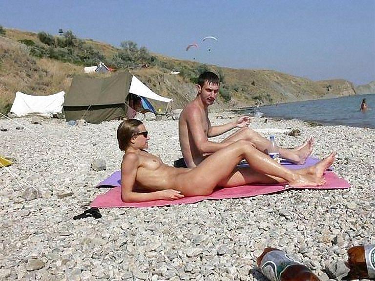 Desnudo en la playa
 #11544142