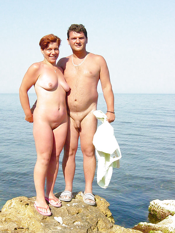 Desnudo en la playa
 #11544400