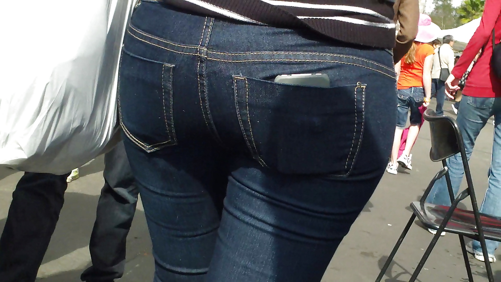 Teen ass & butt up close #11261314