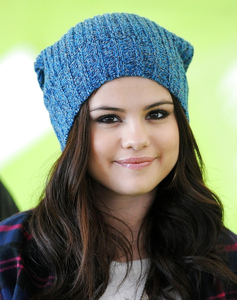 Selena Gomez #13160960