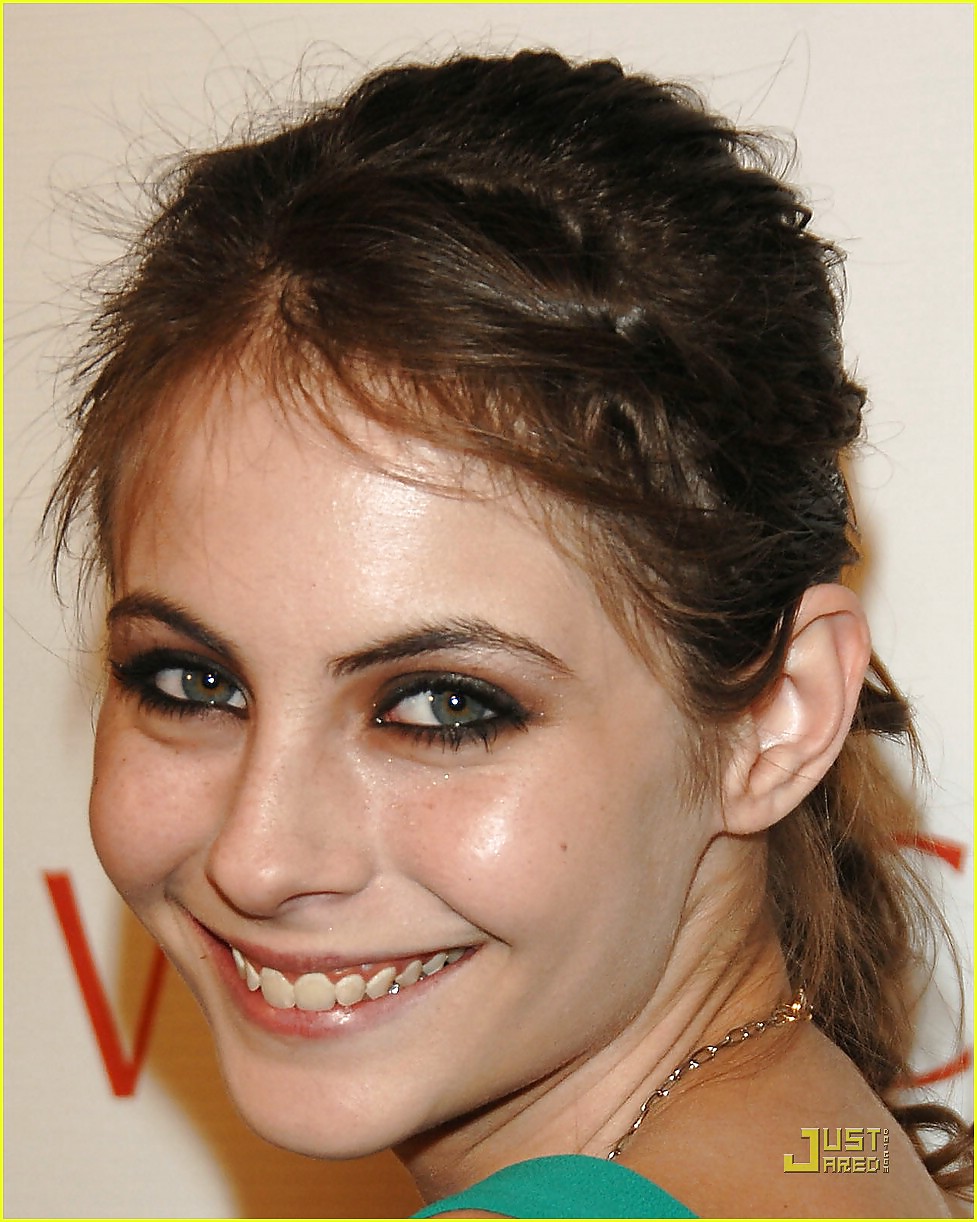 Willa holland
 #14867071