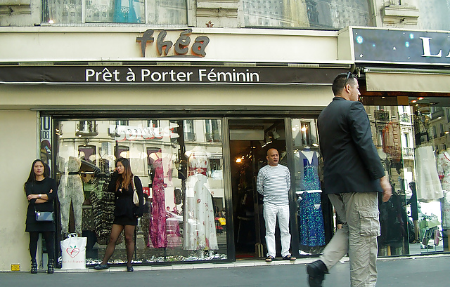 Ang Prostitutes- Paris Anderen Pariser Huren #18647875