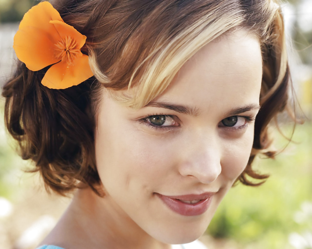 Rachel McAdams Vous Regarde #14704617