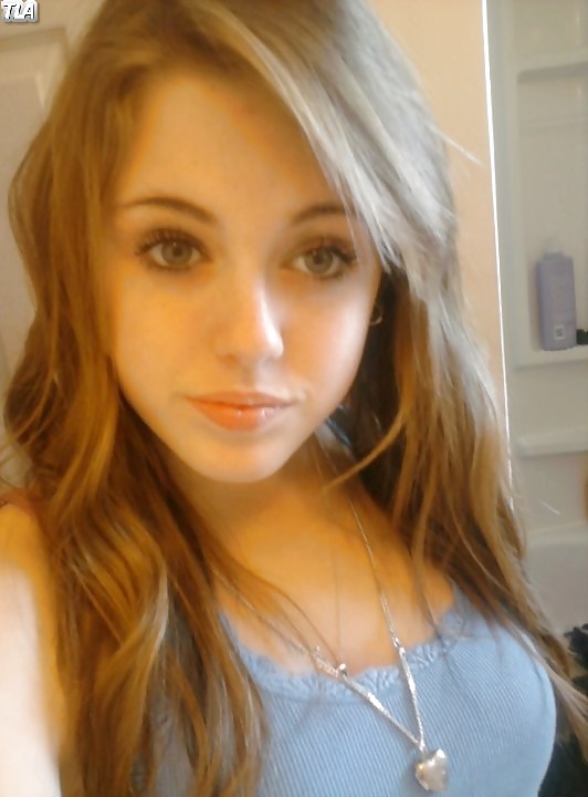 Adolescentes
 #14420996