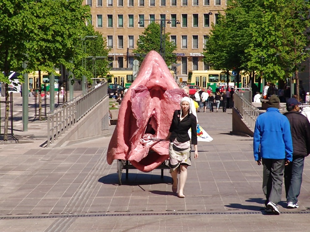 Giant Vulva Bicycle Taxi Is Freudian Wet Dream #8697877