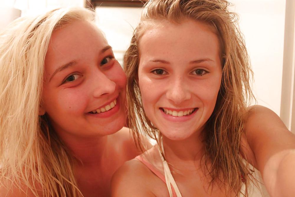 2 jeunes Blondes En Vacances #14075757