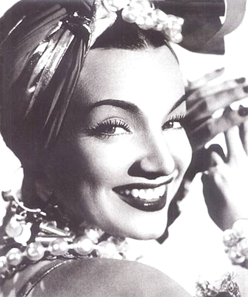 Vintage celebrities - Carmen Miranda #14539834