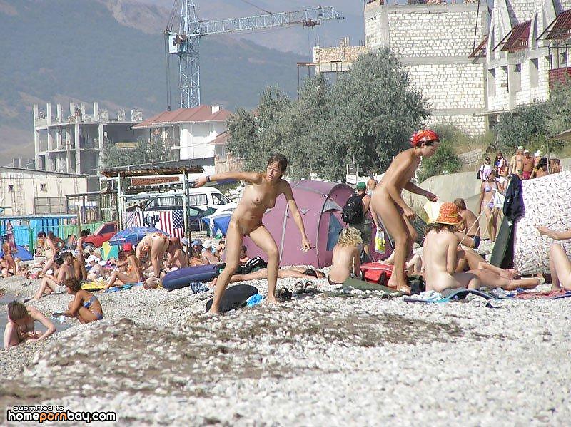 La spiaggia nudista è la migliore
 #8941710