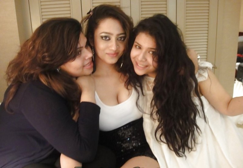 Indian NRI Posh Rich Girl hot pics #12572280