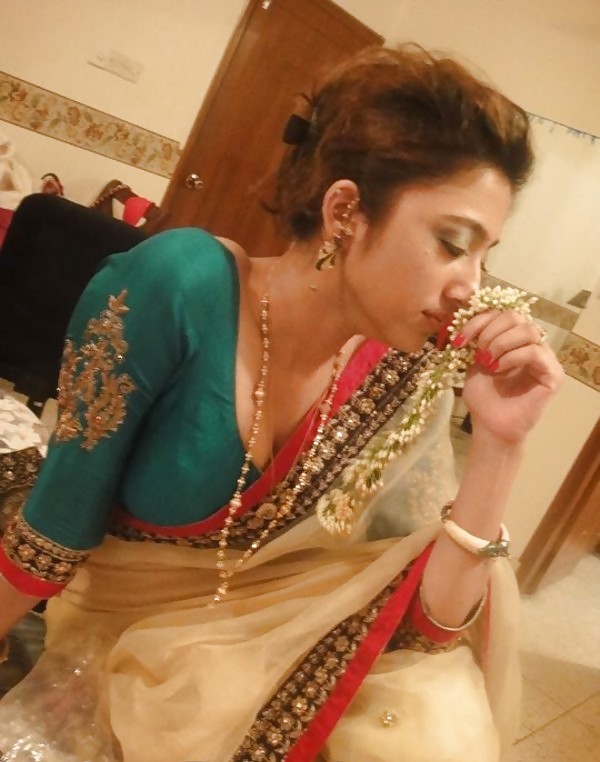 Indian NRI Posh Rich Girl hot pics #12572312