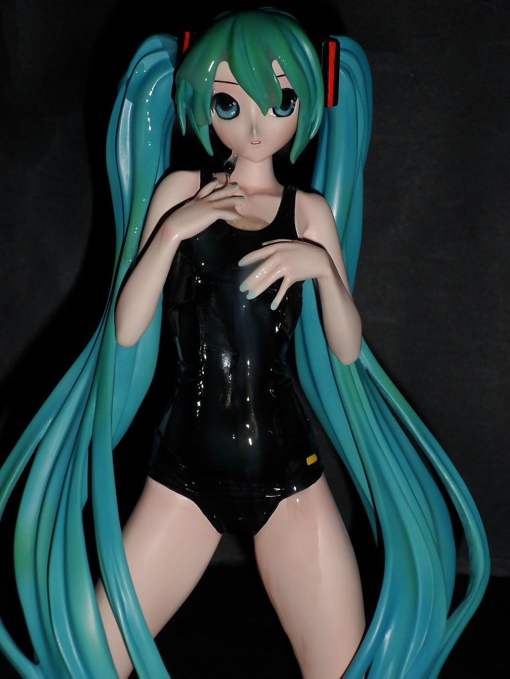 Miku Hatsune.on Swimwear.figure éjac #8620020