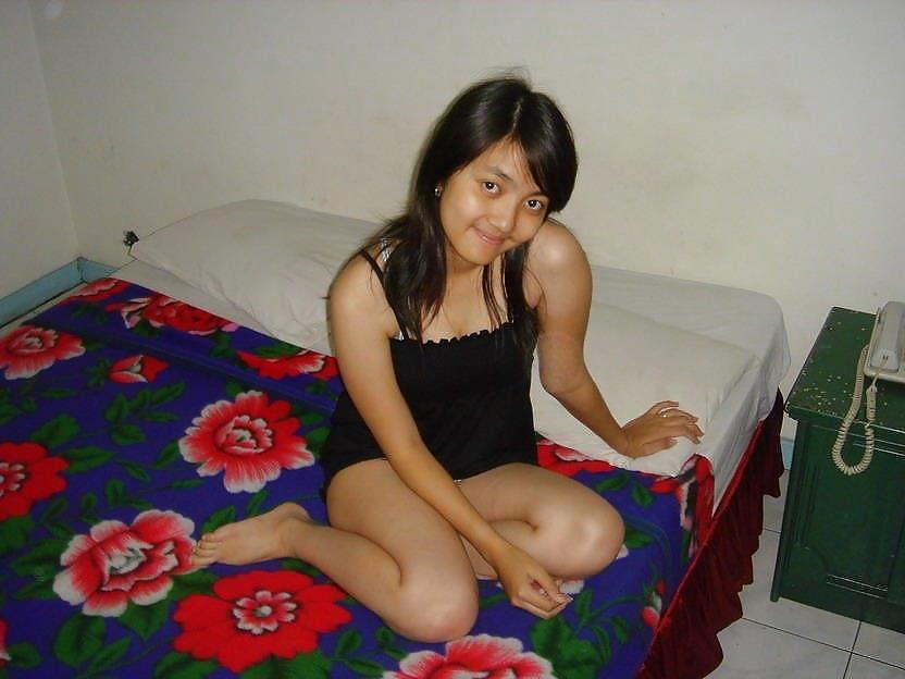 LITTLE INDONESIAN GIRL #10743897