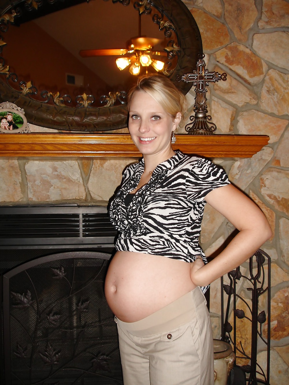 Pregnant #10275504