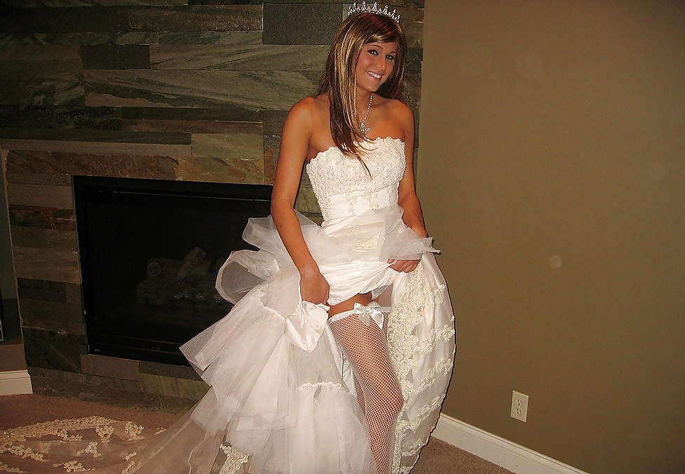 Bride Upskirt #434374