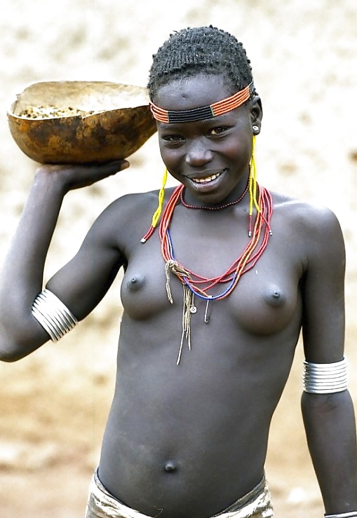 African tits #8510617