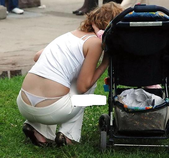 La cándida exposición de mamá sin saberlo
 #19099101