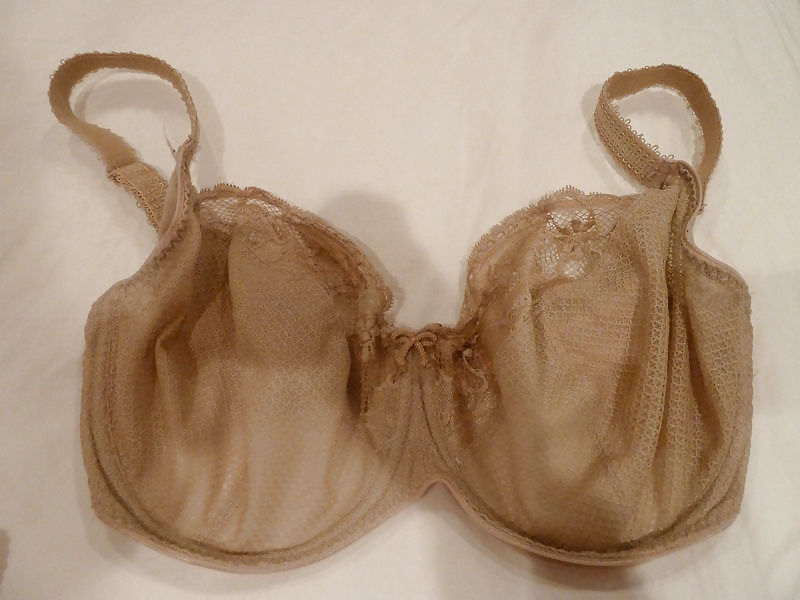 Used G Cups #8331036