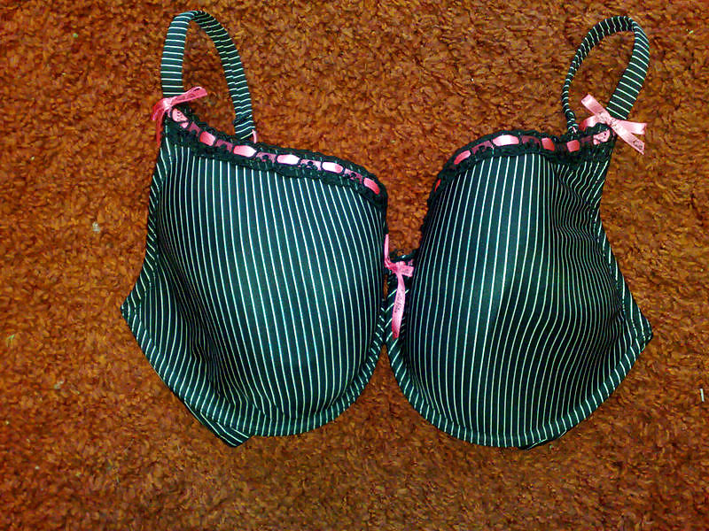 Used G Cups #8331066