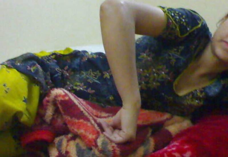 Belleza paquistaní follada por su marido cachondo
 #22109036