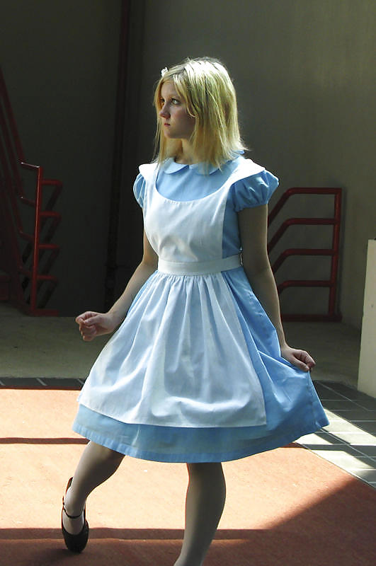 Filles Cosplay (alice) #8900677