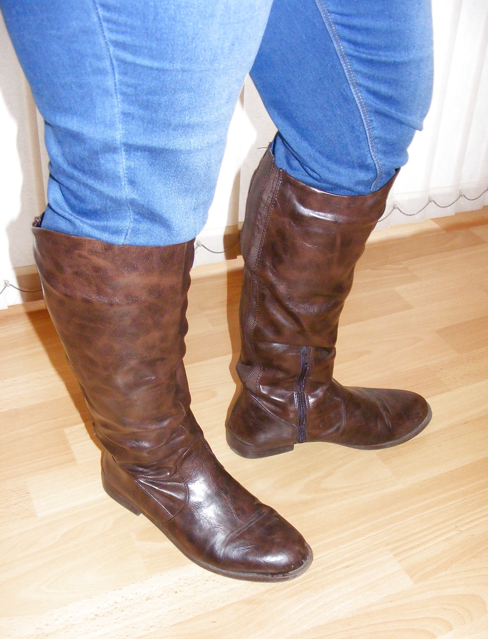 Herrin K In Stiefel Mit Reitgerte #21244778