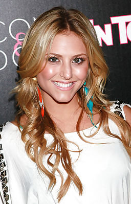 Cassie scerbo
 #4140544