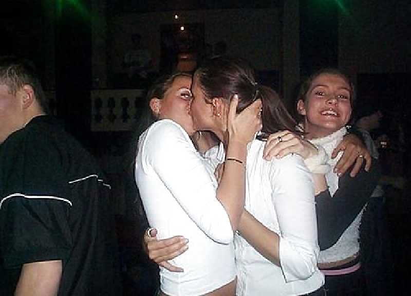 Misc Amat Kissing Girls #875850