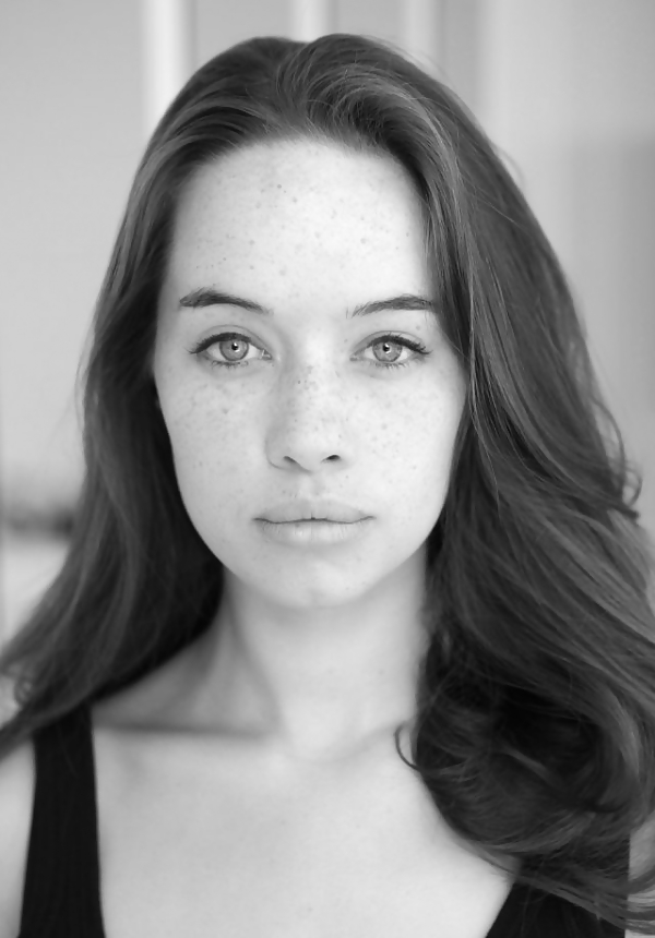 Anna Popplewell #18699997