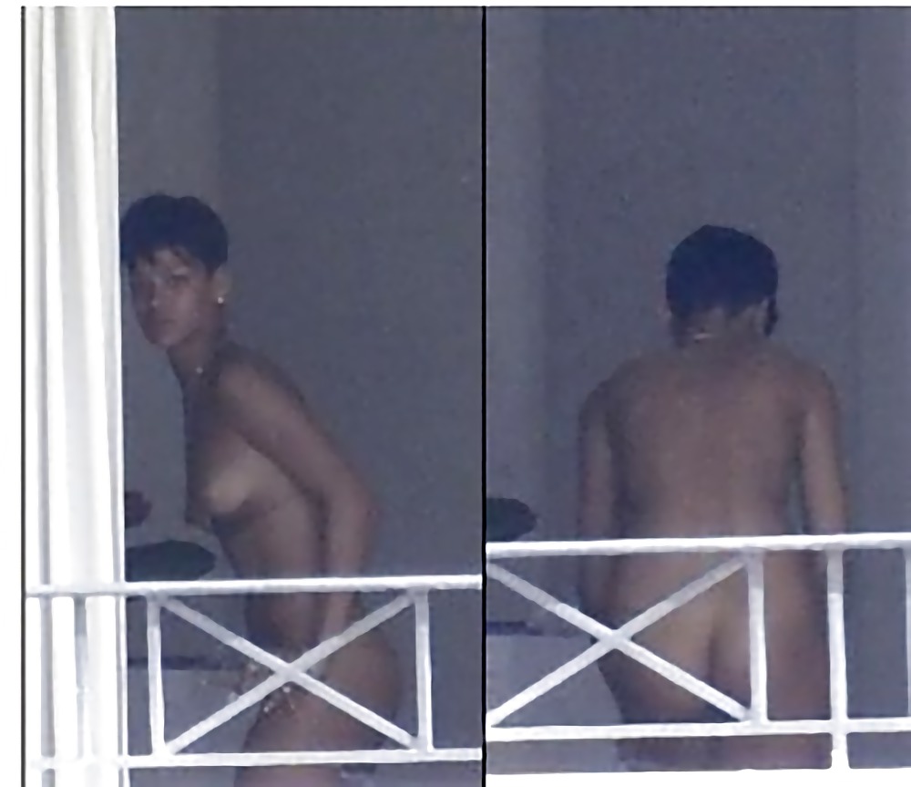 Rihanna desnuda en el balcón (cambio de bikini)
 #13578569