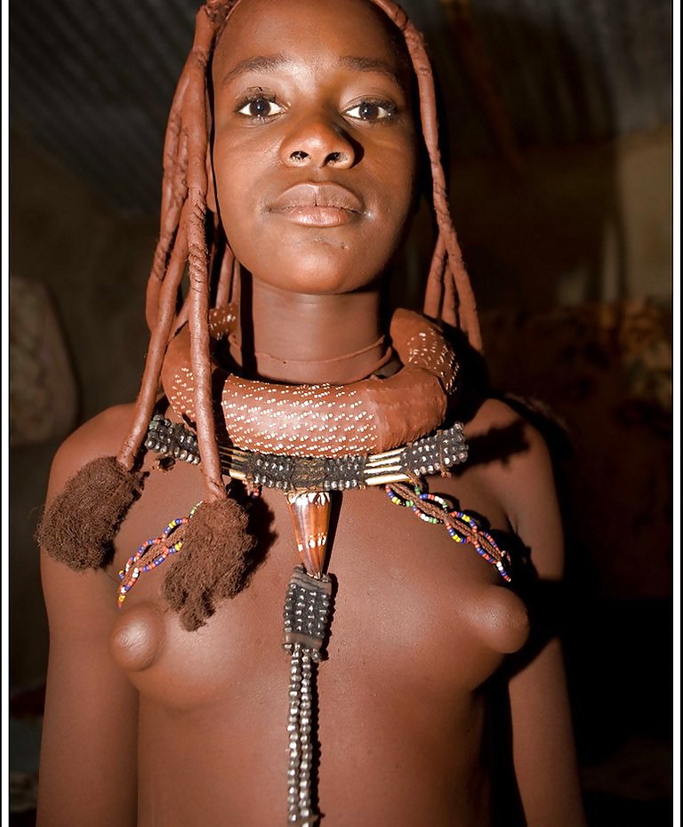 Die Schönheit Afrikas Traditionellen Stammes Mädchen #15838008