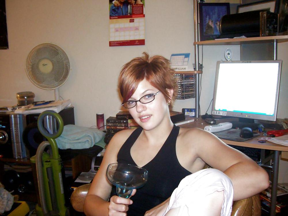 HORNY GOTHC GIRL #9987712
