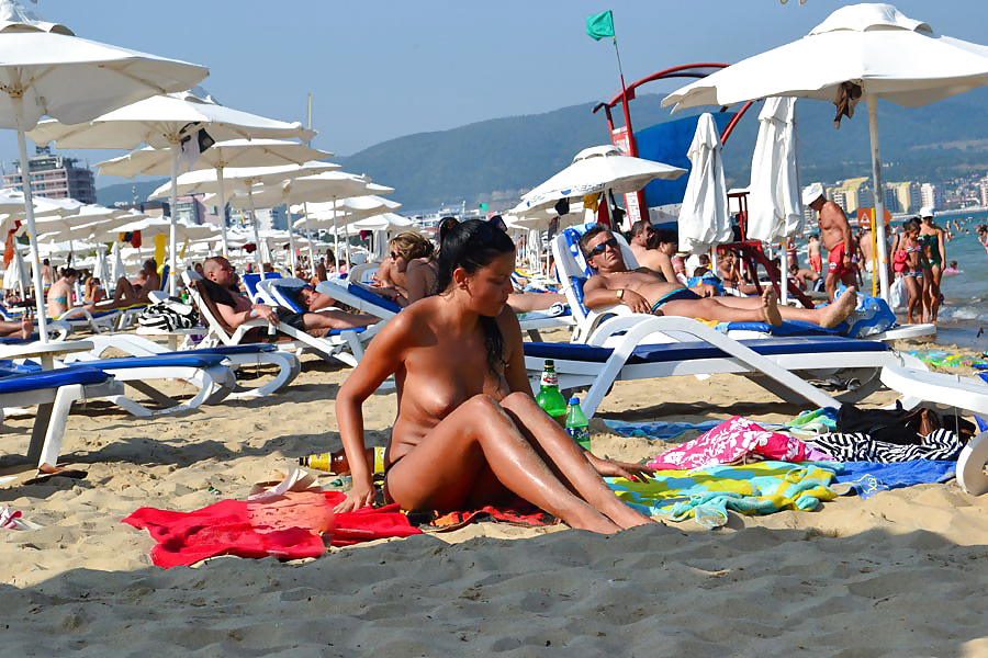 Chicas de playa búlgaras del mar negro - xiv
 #19443698